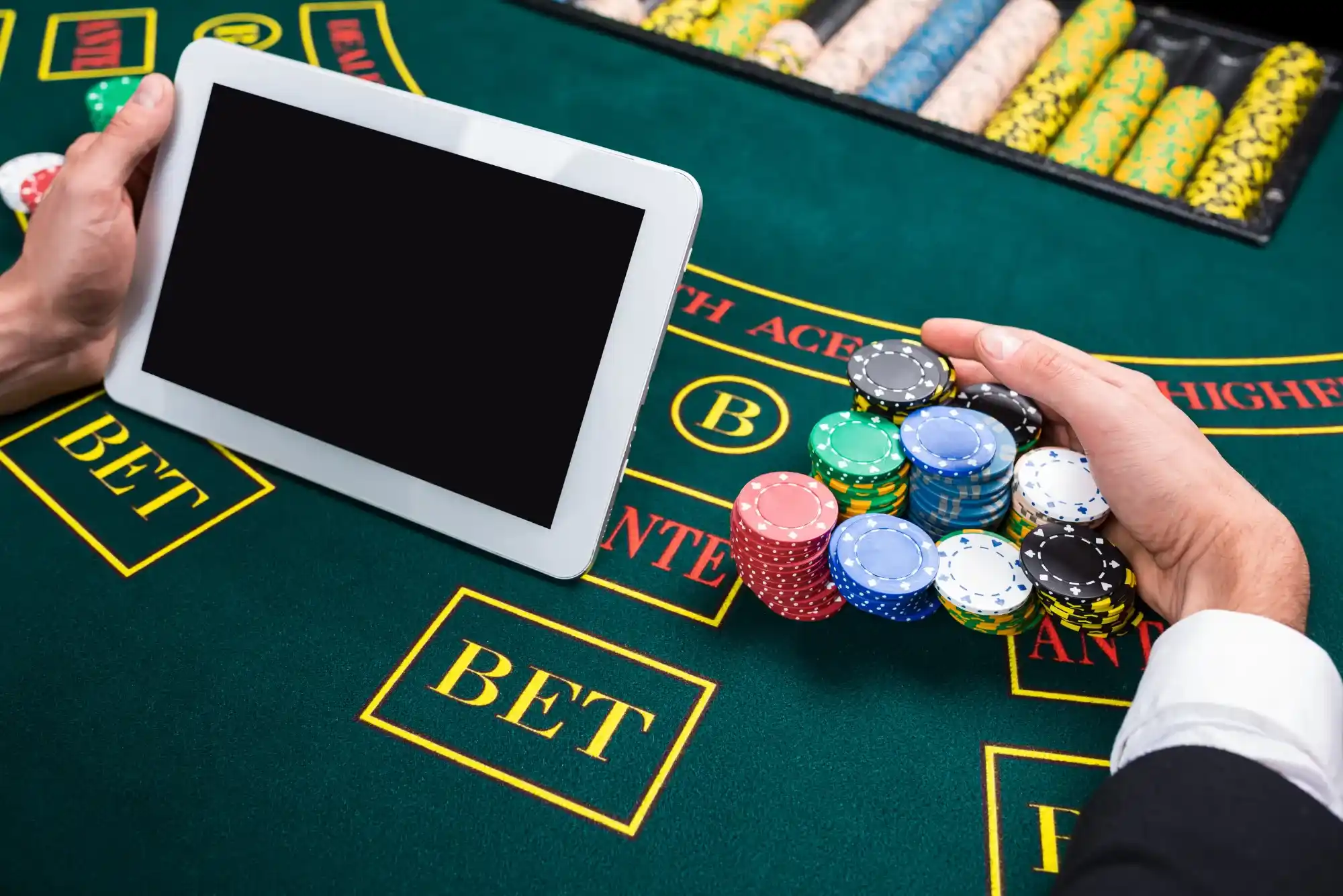 How can you identify safe poker sites