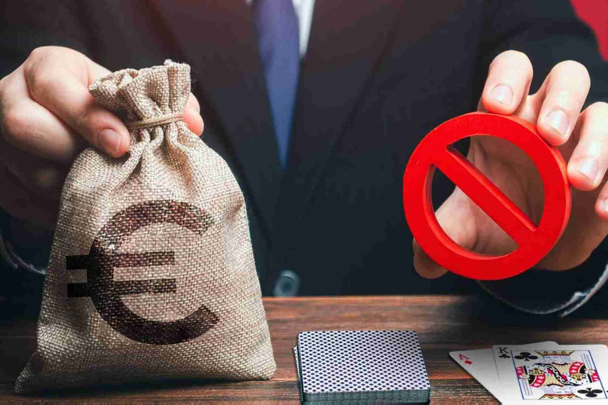 What should I do if a casino refuses to pay out